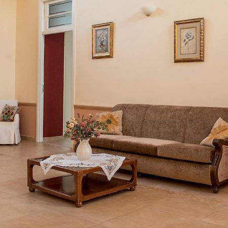 Hotel Oiti لاوترا  ايباتيس المظهر الخارجي الصورة