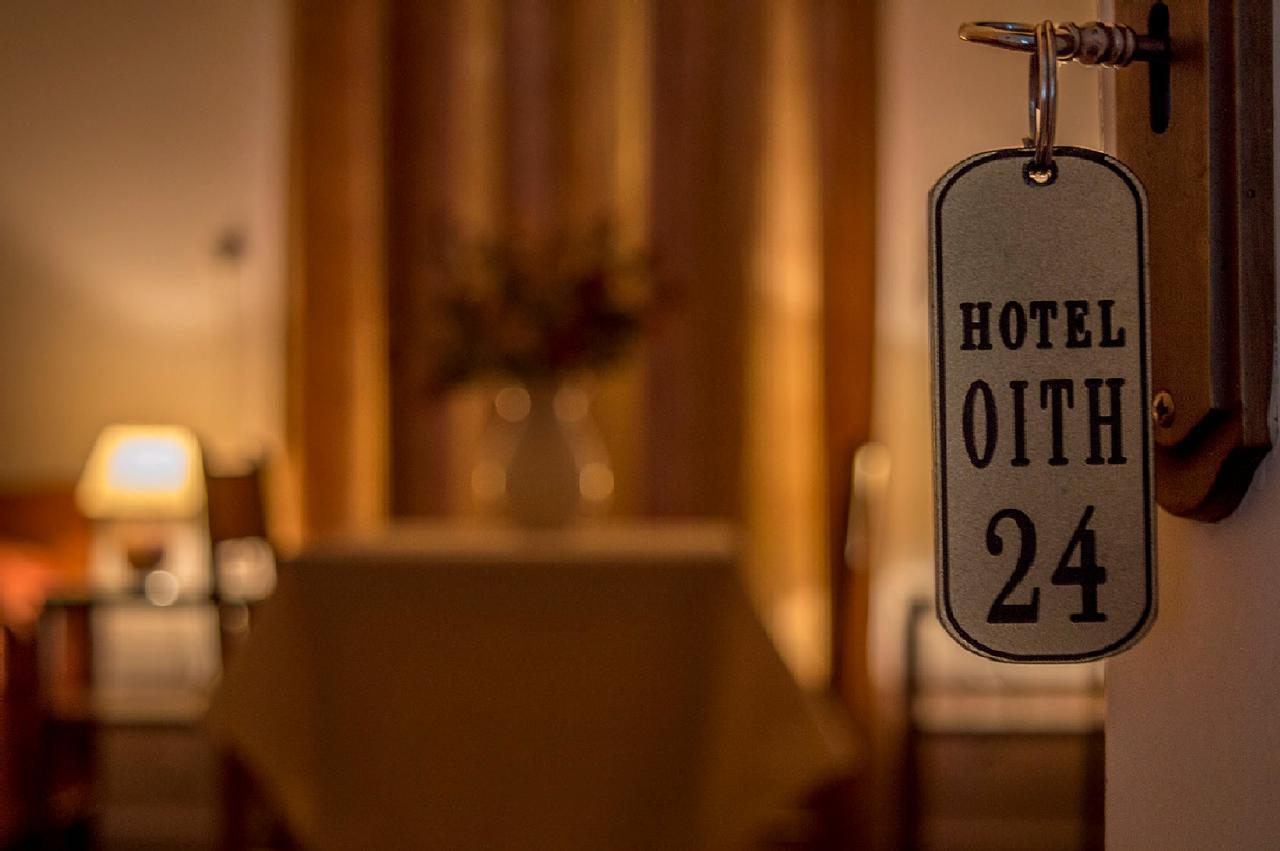Hotel Oiti لاوترا  ايباتيس المظهر الخارجي الصورة